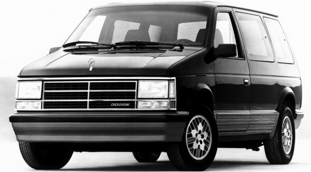 Второй триумф Ли Якокки и первый минивэн в истории: рождение Dodge Caravan