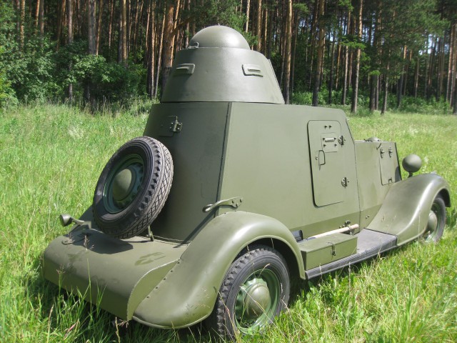 Игра на ЯПе: Угадай АВТО-9