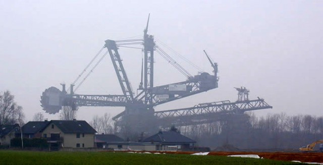 Тракторы, эксковаторы, грузовики
