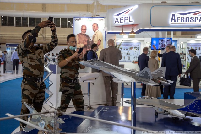 Аэро Индия-2021 проходит в Бангалоре