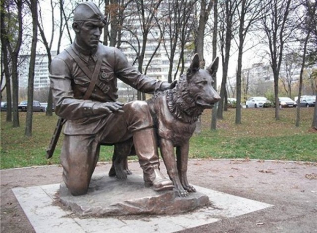 Кощунство и надругательство. Это уже перешло все границы!