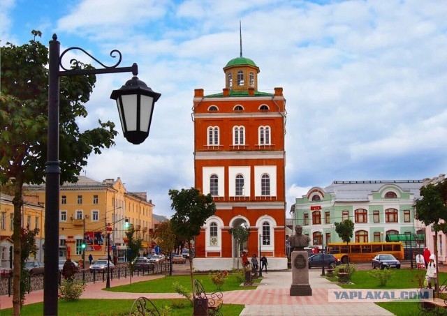 Автостанция в маленьком российском городке