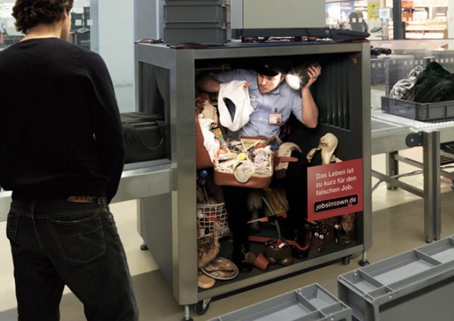 Как работает автомат для приседаний в метро