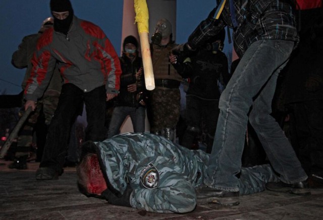Украина штурмует верховную раду!