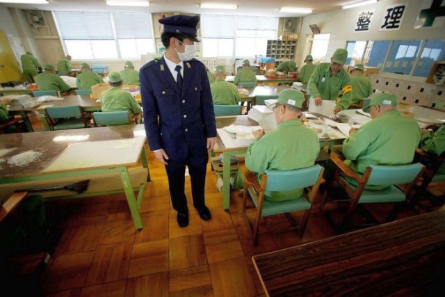 Почему японские тюрьмы считаются одними из самых суровых в мире
