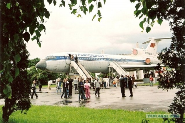 На ВДНХ снесли самолеты ТУ-154 и ЯК-42