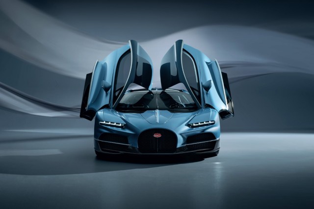 Bugatti представила свою новую модель гиперкар Tourbillon
