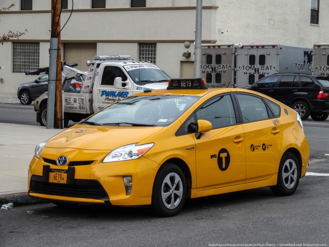 Желтое такси Нью Йорка.
