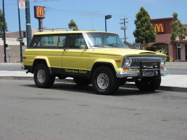 Первый из Cherokee. Jeep Cherokee SJ Chief 74-78г.