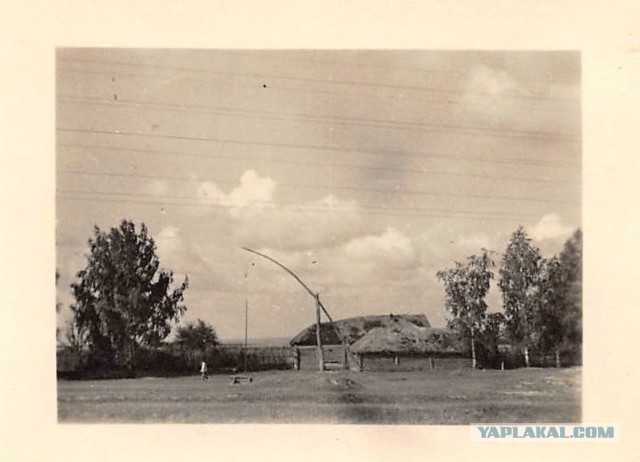 Крестьяне, деревенские  хаты. 1941-1942