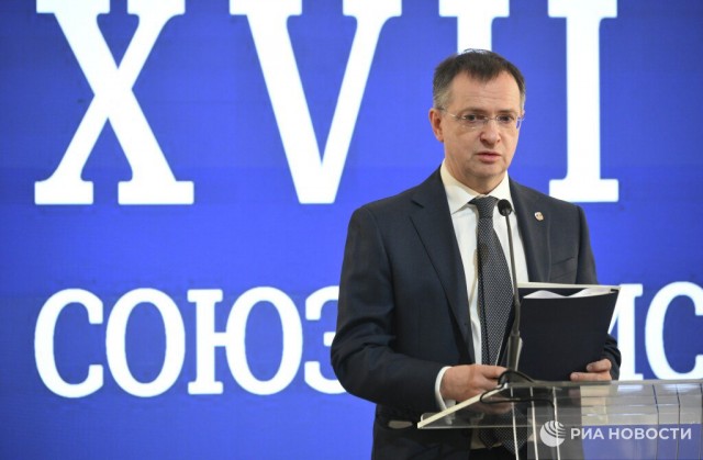 А чего он такого написал то?