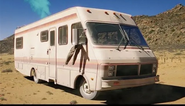 Вот какую «игрушку» увидел на заправке