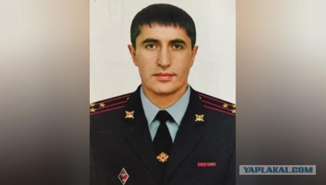 Экс-полковнику полиции и его посреднику вынесли приговор о взятке в 17 млн в Петербурге