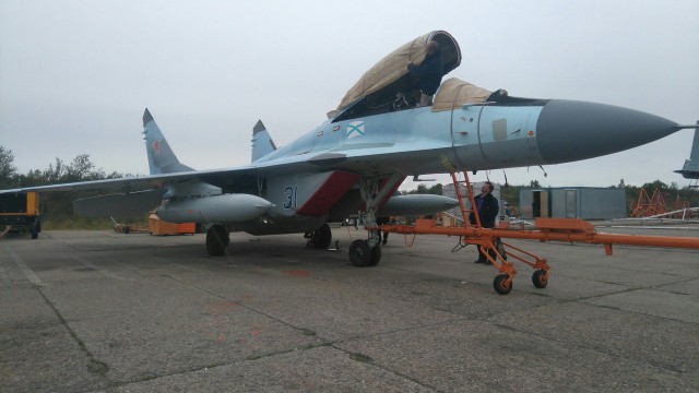 Тяжелый авианесущий крейсер "Адмирал Кузнецов". Подготовка к боевой службе