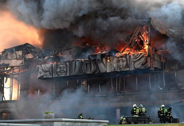 На отстройку нового театра в Хабаровске вместо сгоревшего нужно 10 млрд руб