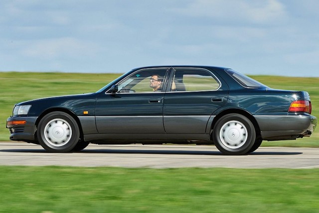 Крушение немецких авторитетов: как Lexus LS 400 покорил рынок США