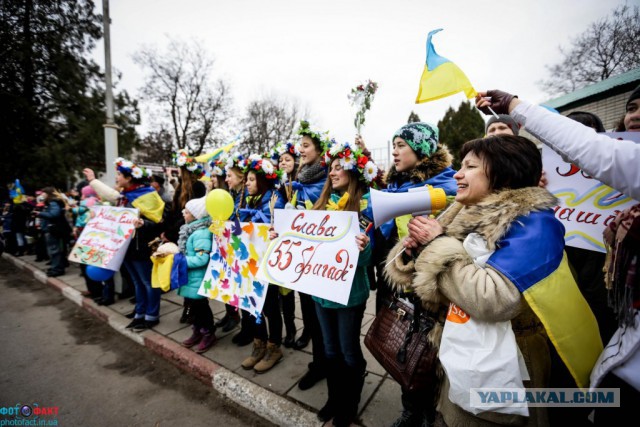 Флеш-моб на вокзале в Запорожье. Весна на Заречной улице