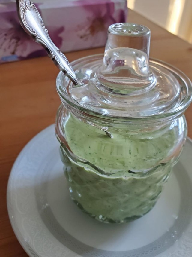 Сардины с зеленым майонезом. С Днем Рождения Люда Vinodelprofi.