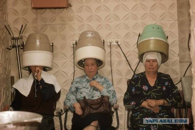 Сильно не плачь... Когда-то у тебя были детство и молодость!