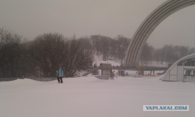 23 марта. Киев. Весна.