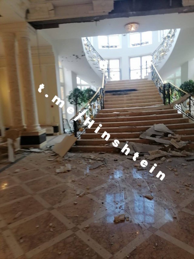 В Подмосковье захвачен бывший дом Януковича