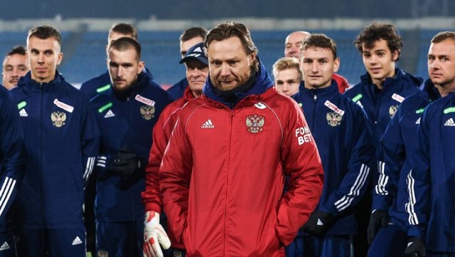 Сборная Таджикистана по футболу отказалась играть с Россией