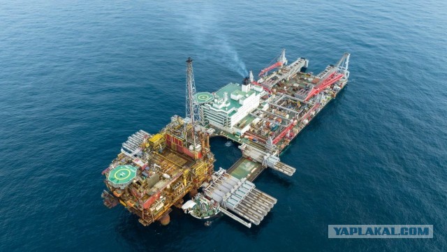 Pioneering Spirit:  демонтаж нефтебуровых платформ