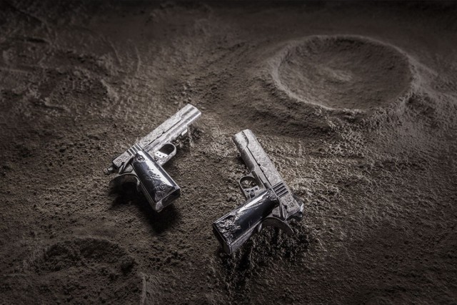 Американцы продают пистолеты из метеорита за $4,5 миллиона