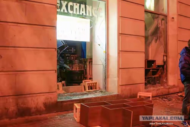 Свидетель протестов против переноса памятника советским воинам вспоминает те дни