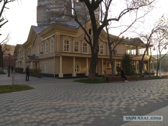 Алматы, Узбекистан, ноябрь 2017 года