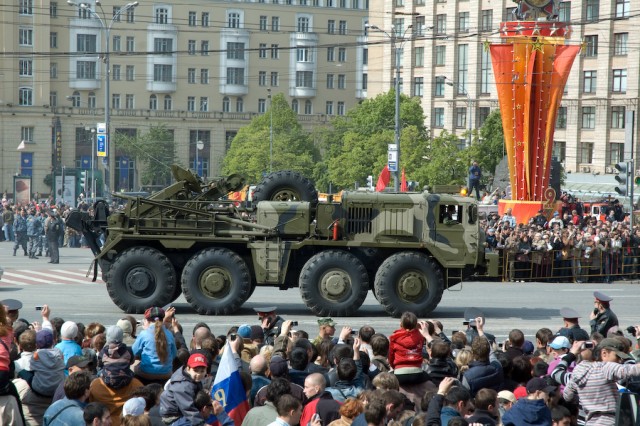 Военная техника на параде 9го мая