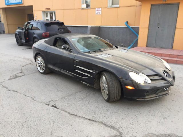 В подземном паркинге Новосибирска обнаружили новый Mercedes-McLaren SLR, простоявший там три года