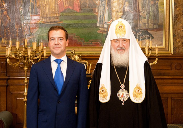 Диалоги о футболе, спорте, хобби.
