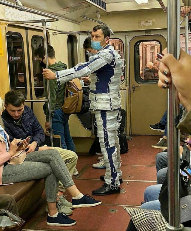 Очередное маски шоу