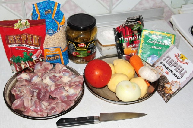 Рассольник с куриными пупками