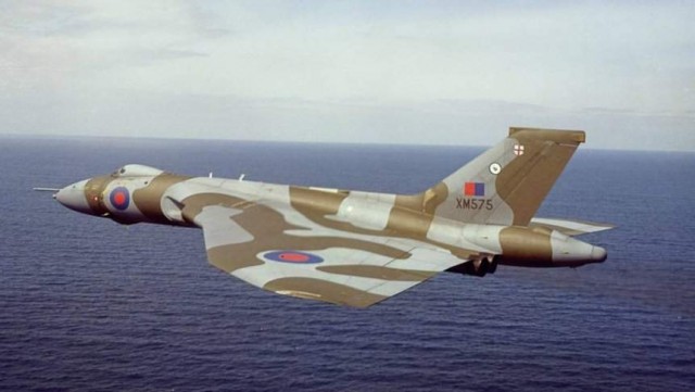 Операция «Черный олень»: бомбардировка Авро-вулканами Фолклендских островов