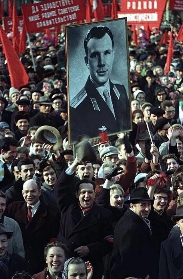 Прогулка по Москве 1961 года. Какой была столица в год, когда Гагарин полетел в космос