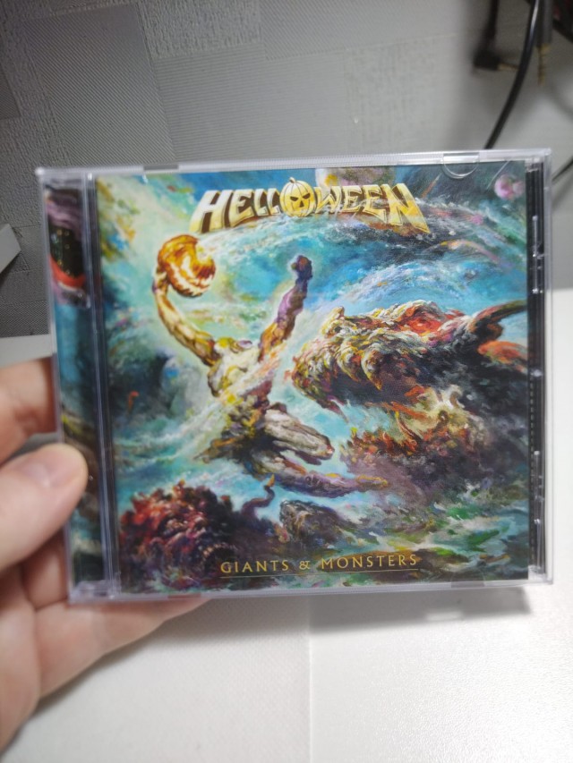 Музыка и музыканты: Helloween-новый альбом "Giants And Monsters"