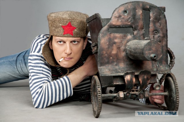 С 23 Февраля!
