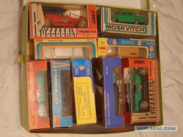 Нашла тут клад в шкафу