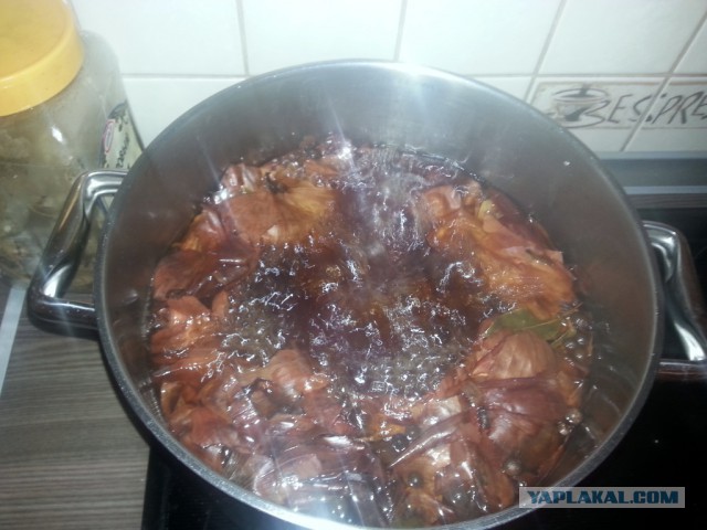 Нежное сало в луковой шелухе, запасы на зиму