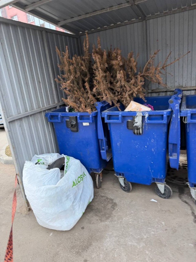 Ещё один сломался