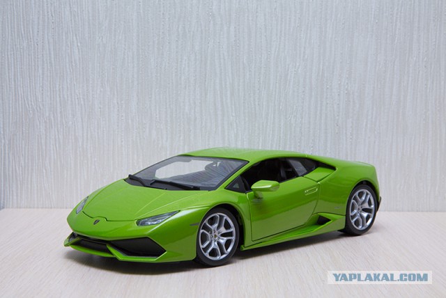 Lamborghini в масштабе 1:18