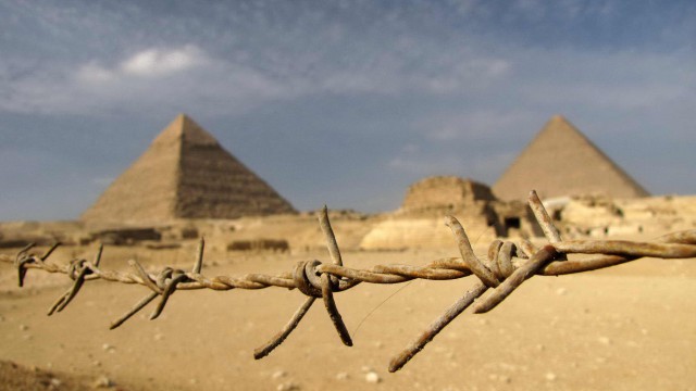 Почему древние люди не могли построить пирамиды