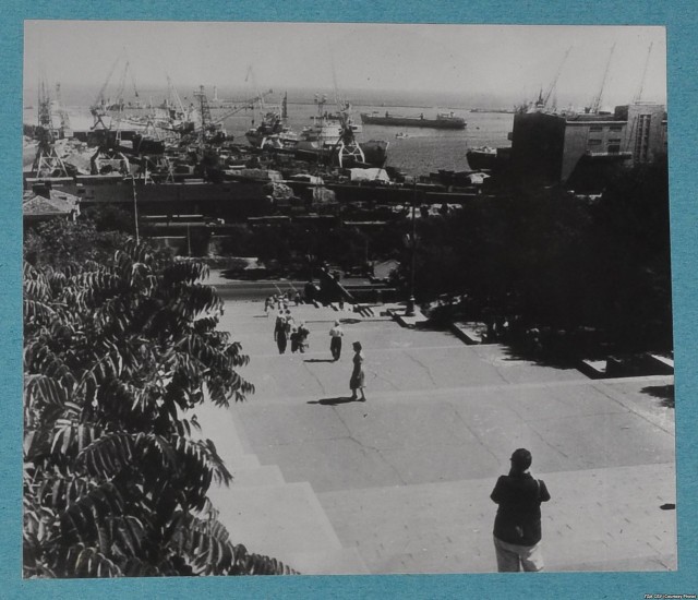 Как французский шпион годами фотографировал СССР, и как его фотографировал КГБ