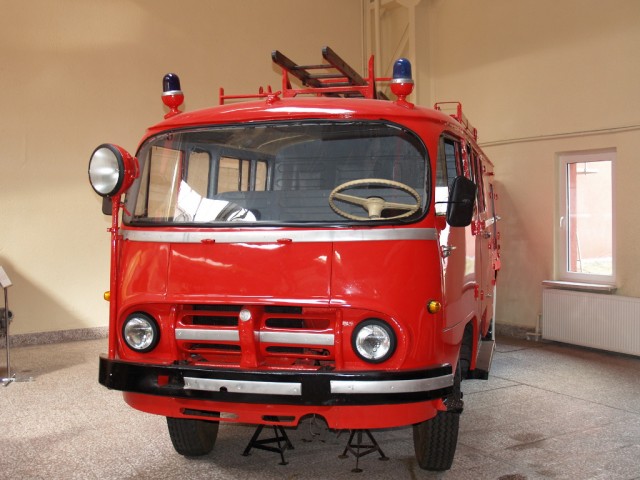 Игра на ЯПе: Угадай АВТО-5
