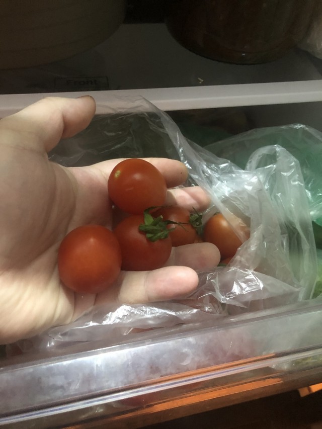 Загнивающая Европа. Что может купить несчастный немец в продуктовом магазине в центре Берлина на 20 евро