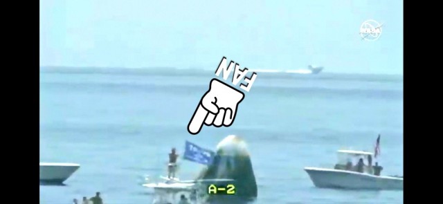 Прямо сейчас в прямом эфире посадка SpaceX DM-2