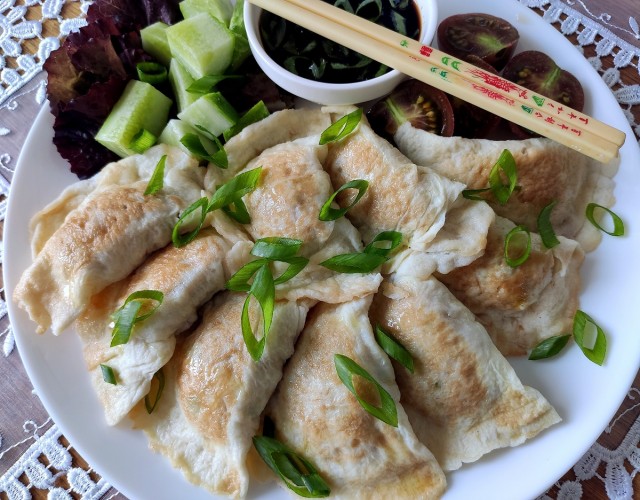 Яичные вареники на китайский лад