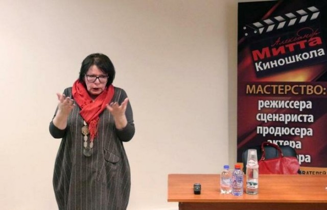 За что осуждают и превозносят женщину, которая придумала «Ликвидацию» и «Адмирала»: Зоя Кудря